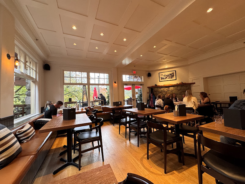 Photo of Stanley's Bar & Grill